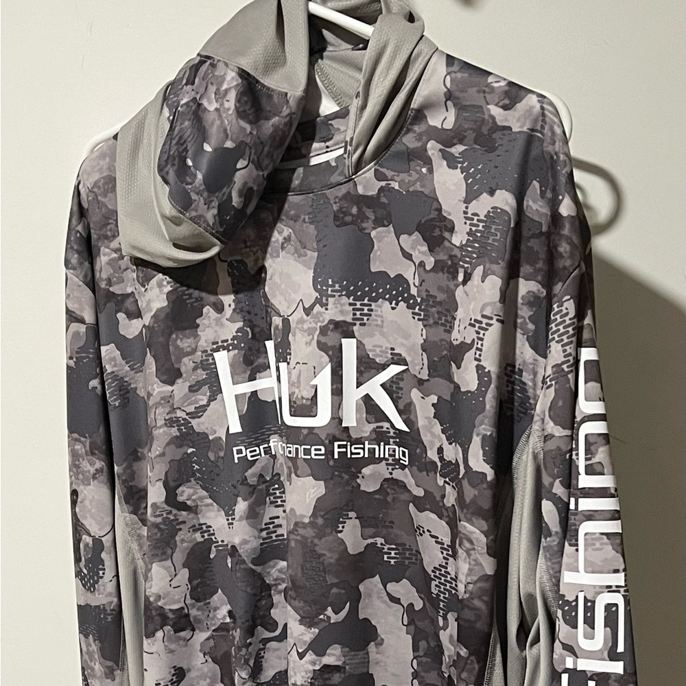 Huk Gray Performance Hoodie Sun Shirt